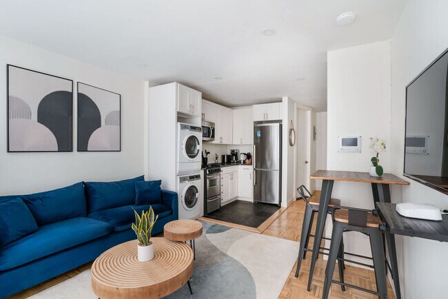 Building Photo - 244 E 75th St Unit SI FL3-ID1021833P