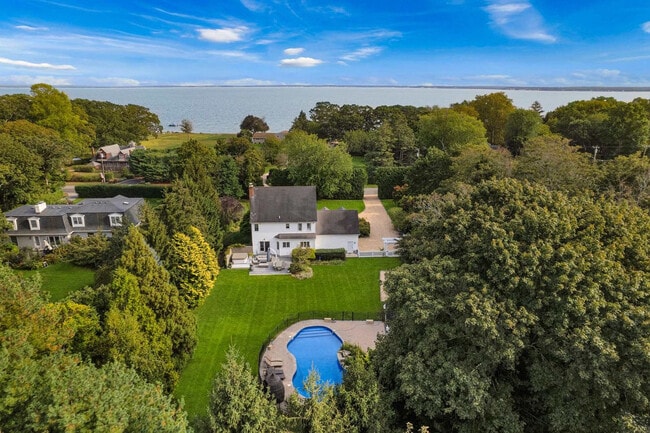 Photo - 1025 Peconic Bay Blvd Unit ID1321343P