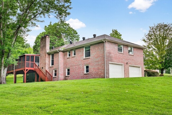 Photo - 121 Caldwell Dr