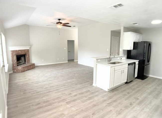 Photo - 3913 Periwinkle Dr
