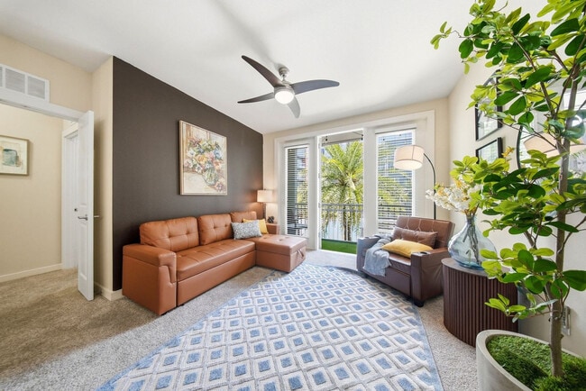 Building Photo - 1702 W Cleveland St Unit SI FL1-ID1513961P