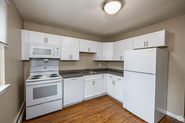 2BR, 1BA - Huntington - Kitchen - Rose Hill Apartments