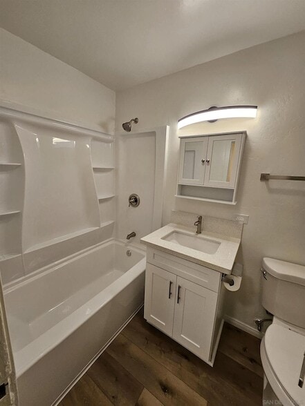 Photo - 520 Glover Ave Unit B