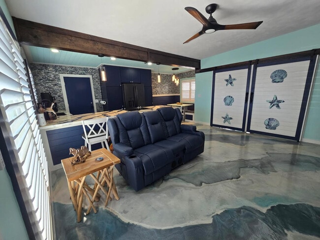 Building Photo - 2 Talo Cir Unit SI ID1531033P