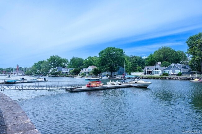 Photo - 658 Shore Acres Dr