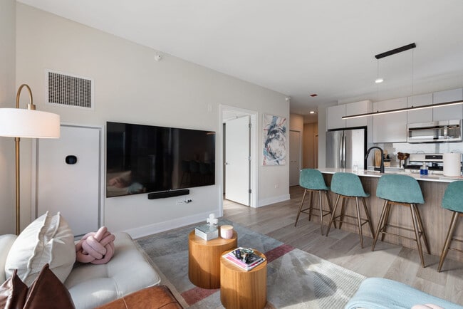 Photo - 1125 W Van Buren St Unit ID1029620P