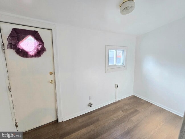 Photo - 106 S 55th St