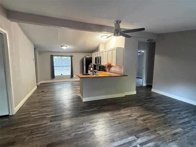 Photo - 152 Pennell Rd