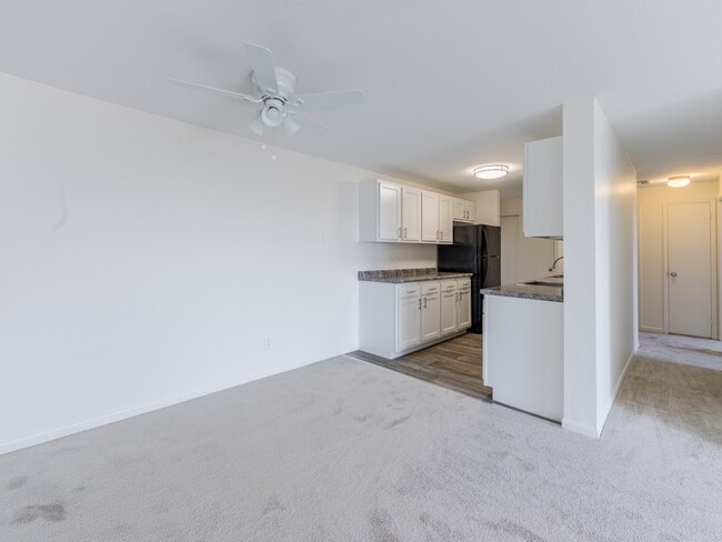 Open Floor Plan - Pheasant Run Apartments