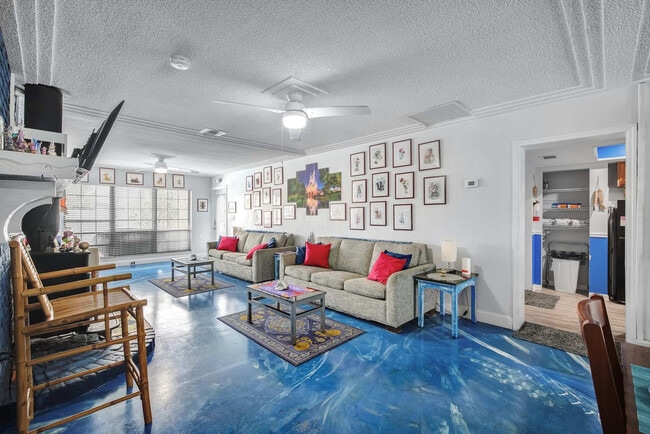 Photo - 104 W Leon Ln Unit ID1245230P