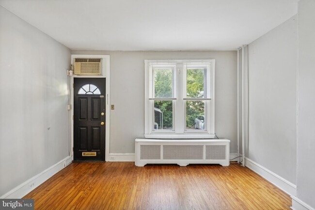 Photo - 4483 Boone St