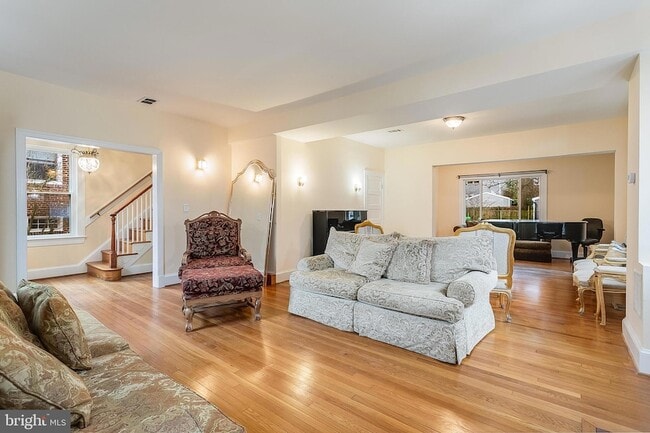Photo - 4604 Nottingham Dr