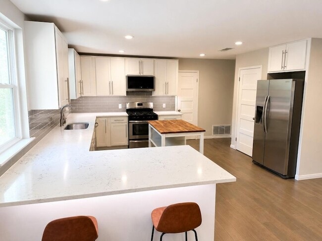 Photo - 1200 Somerset Ave