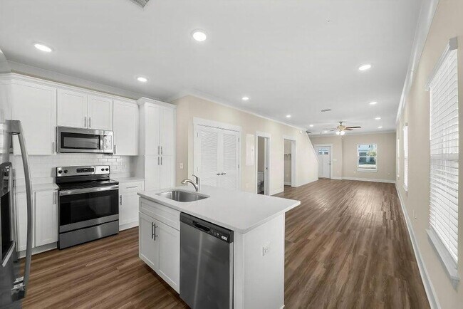 Photo - 274 Date Palm Ln