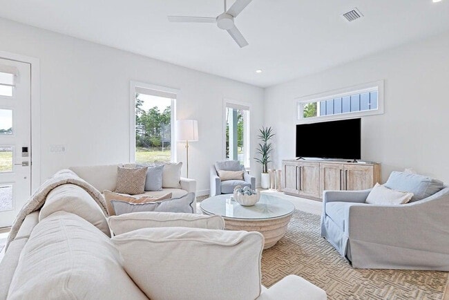 Building Photo - 68 Sarah St Unit SI ID1447174P