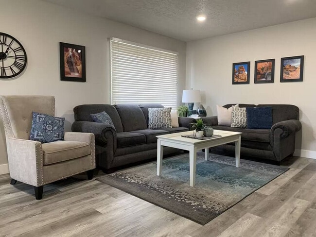 Photo - 860 W Vlg Rd Unit SI ID1533809P