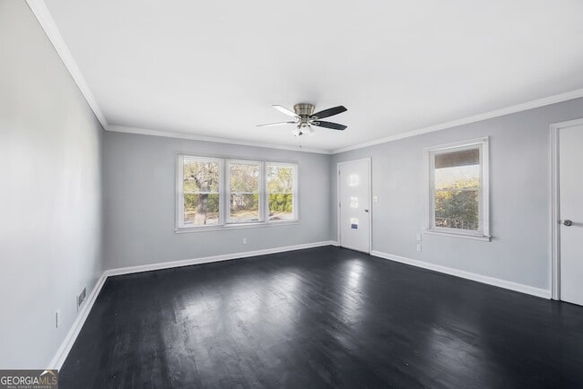 Photo - 147 Burnside St Unit 4