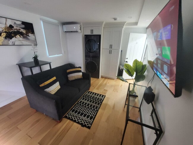 Photo - 919 Atwells Ave Unit ID1373632P