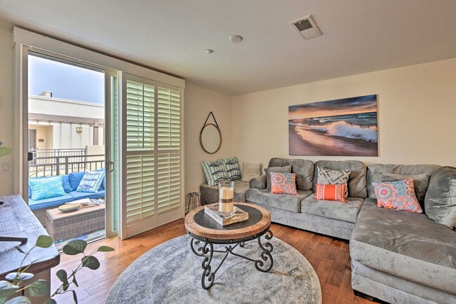 Building Photo - 1016 Costa Pacifica Way Unit SI FL4-ID1545780P