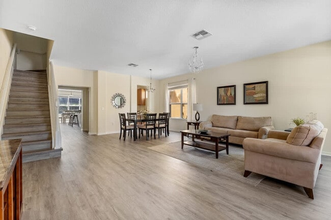 Building Photo - 220 Las Fuentes Dr Unit ID1280952P