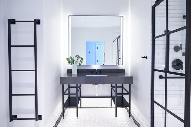 Photo - 83 Middle St Unit ID1366933P