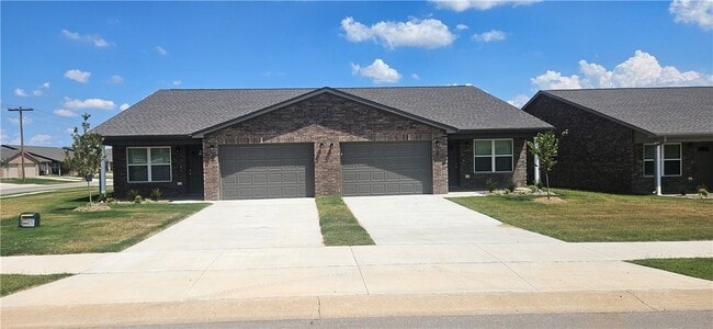 Building Photo - 6814 Toby St