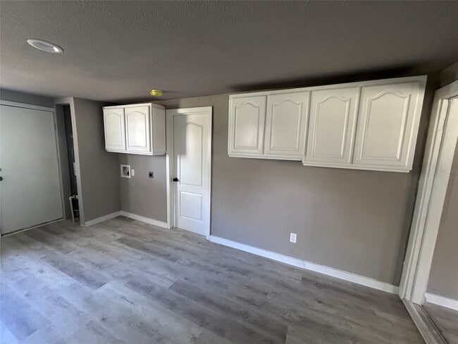 Photo - 5734 Grant Ave