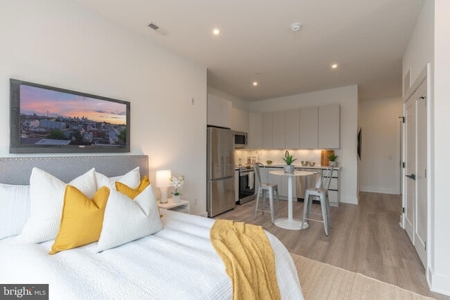 Photo - 1421 E Columbia Ave Unit 401