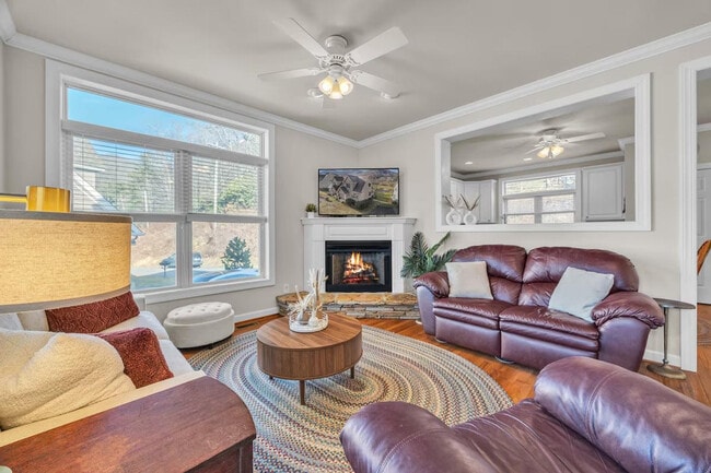 Photo - 270 Creatwood Trail Unit ID1383576P