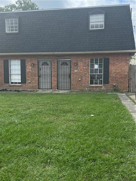 Building Photo - 8548 Valor Dr