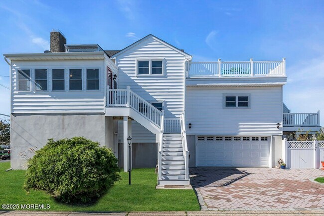 Photo - 101 St Louis Ave