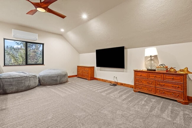 Photo - 18 Spur Dr Unit SI ID1460926P