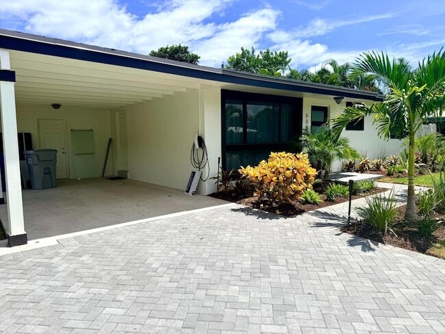 Photo - 608 NE 24th Ave