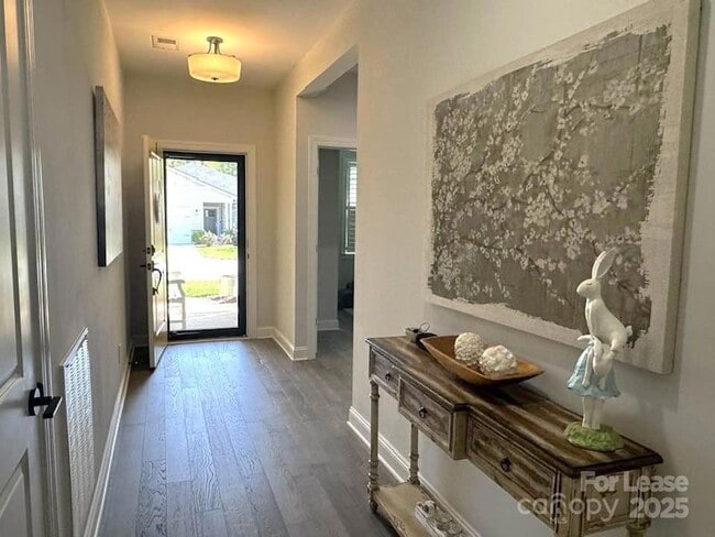 Photo - 4995 Looking Glass Trail