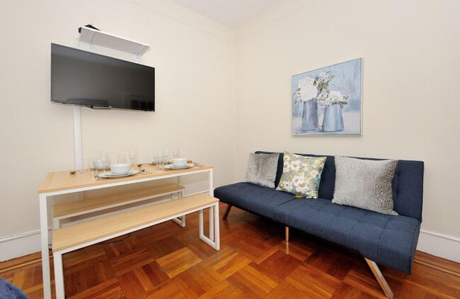 Building Photo - 414 E 77th St Unit ID1323972P