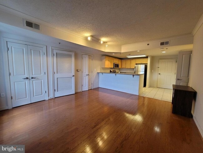Photo - 777 7th St NW Unit 1003