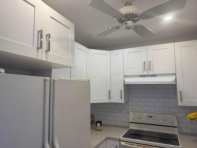 Photo - 629 Fanshaw O Unit 629
