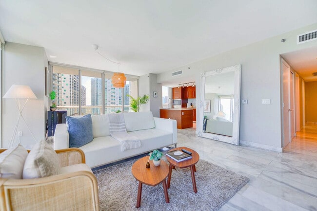 Photo - 485 Brickell Ave Unit FL17-ID1022267P