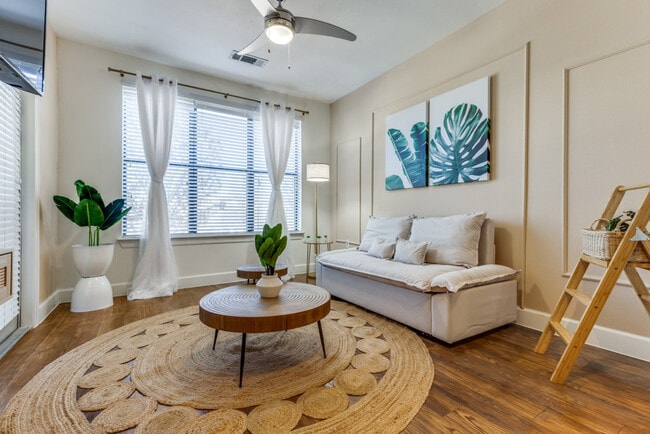 Photo - 1221 Legacy Dr Unit ID1363562P