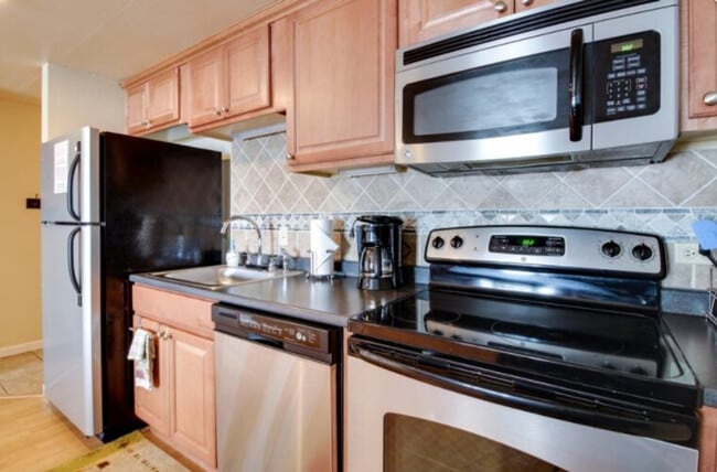 Photo - 624 McCall Ave Unit SI ID1492772P