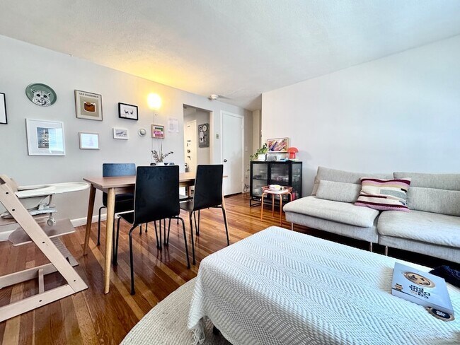 Photo - 14 Vinal St Unit 1