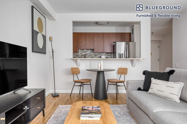 Photo - 120 W 21st St Unit FL4-ID677