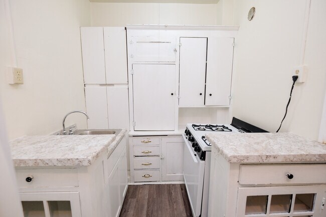 Photo - Girard Apartments