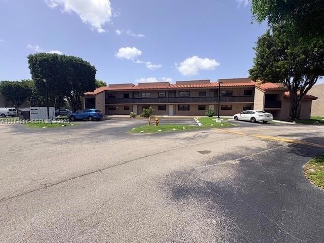 Building Photo - 220 W Park Dr Unit 1043