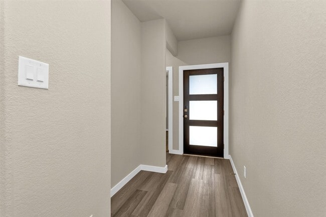 Photo - 18095 Martin Pines Dr