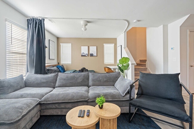 Photo - 227 Socket St Unit SI ID1284662P