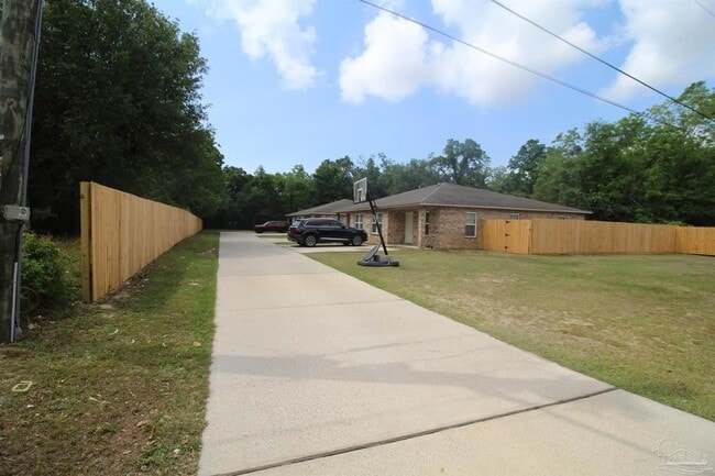 Photo - 3417 W Fisher St