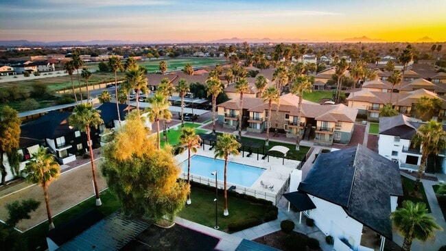 Building Photo - Country Creek Apartments