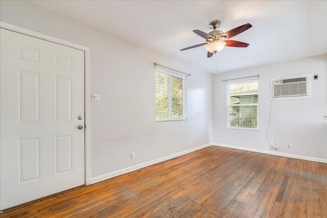 Photo - 4603 Jinx Ave