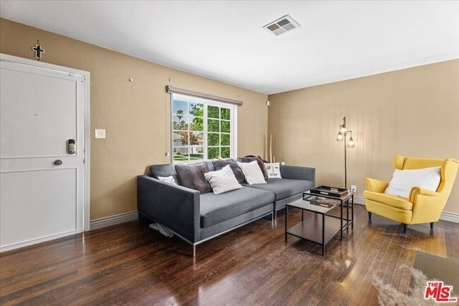 Photo - 17512 Bullock St